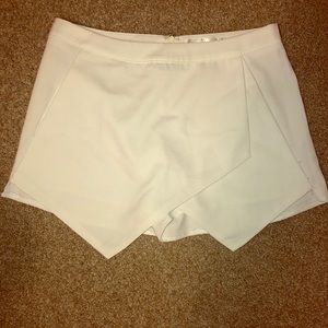 White envelope skirt